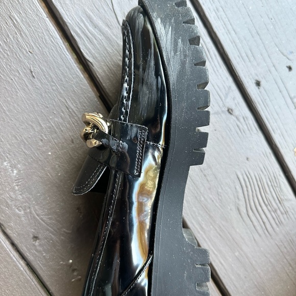 Guess Hillford Lug Sole Loafers Chunky Platform Women’s US 10M Gold Chain - Picture 11 of 11